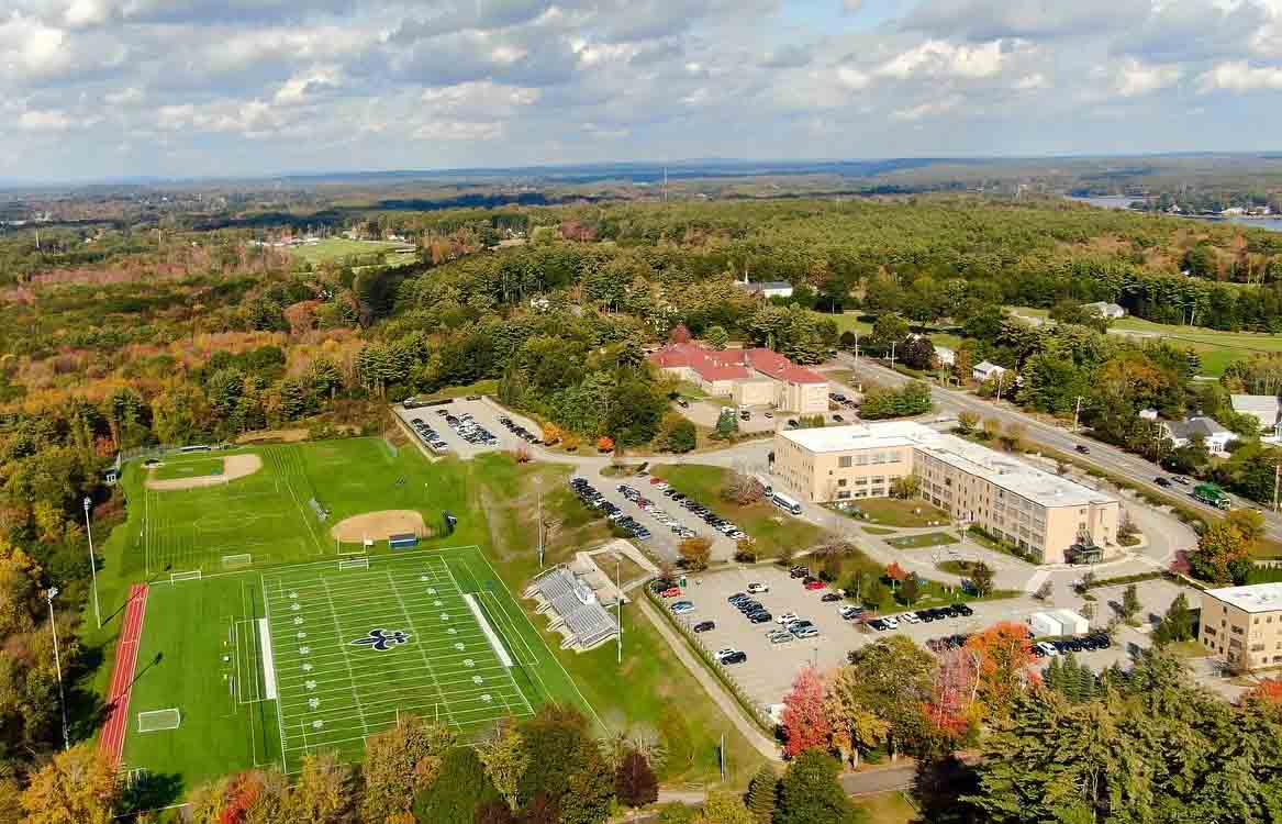 St. Thomas Aquinas High School 聖托瑪斯阿奎納高中